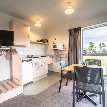 Fiordland National Park Lodge Te Anau Downs Zewnętrze zdjęcie