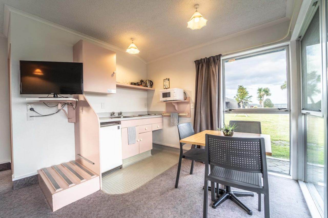 Fiordland National Park Lodge Te Anau Downs Zewnętrze zdjęcie