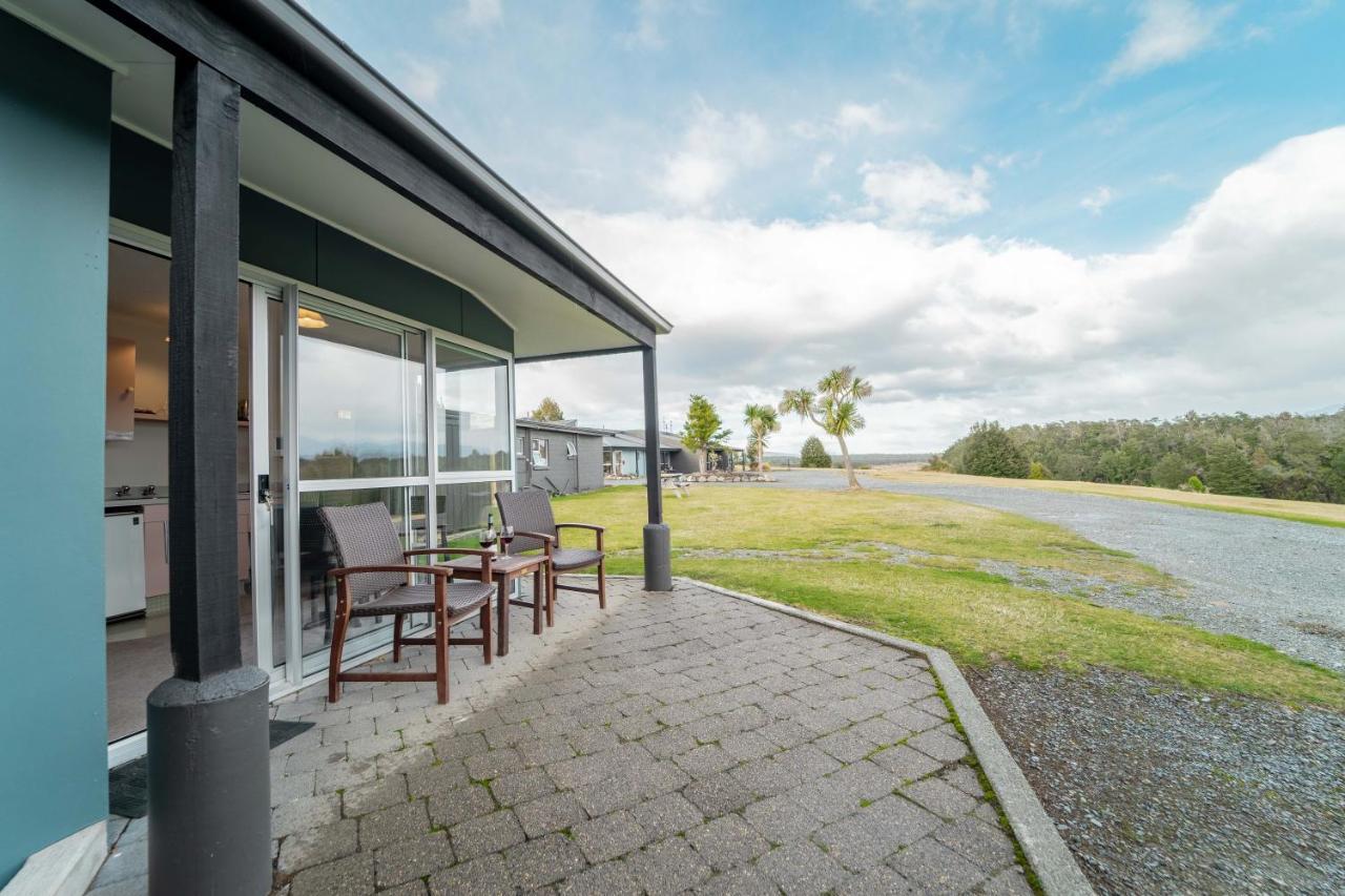 Fiordland National Park Lodge Te Anau Downs Zewnętrze zdjęcie