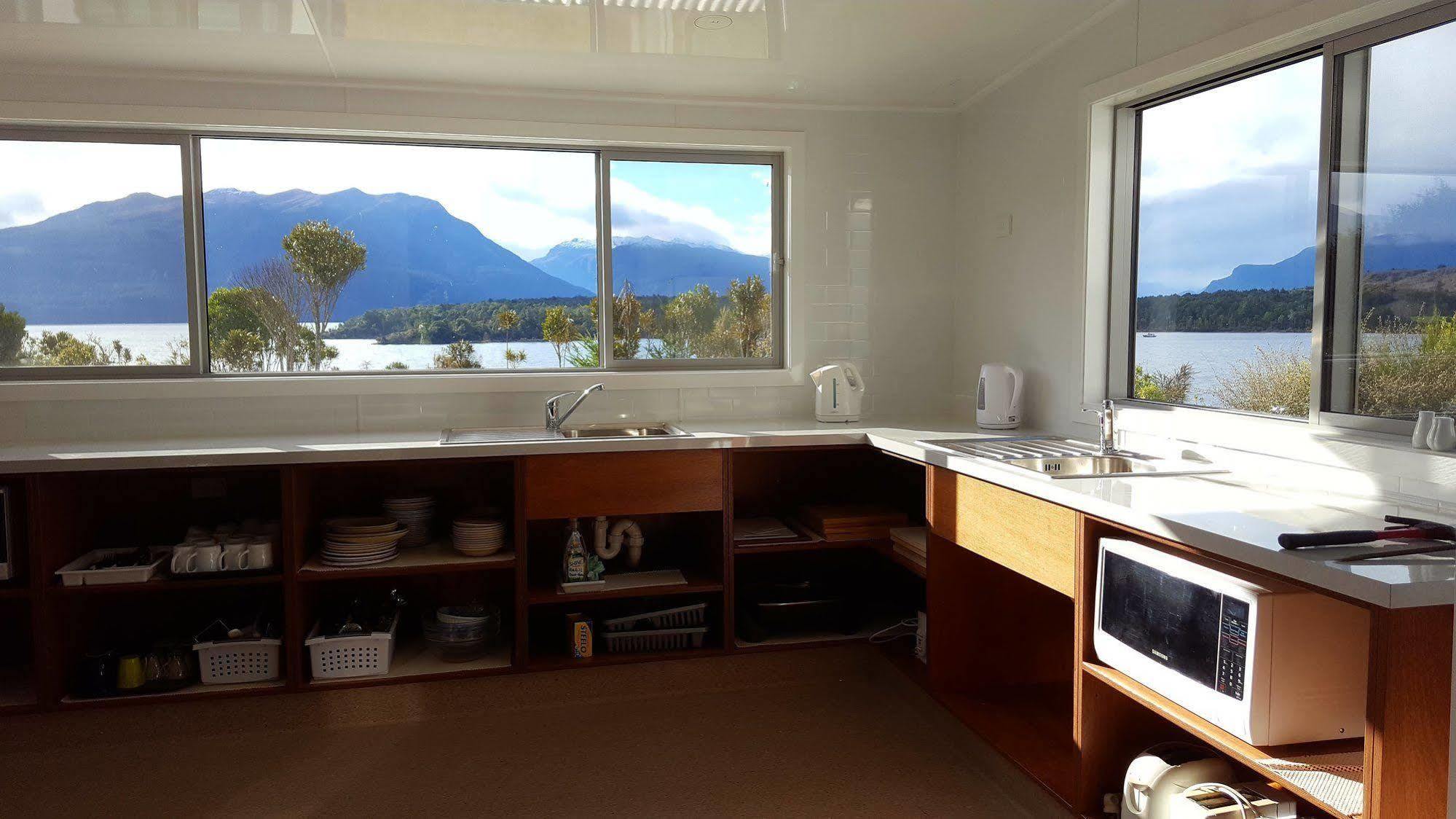 Fiordland National Park Lodge Te Anau Downs Zewnętrze zdjęcie