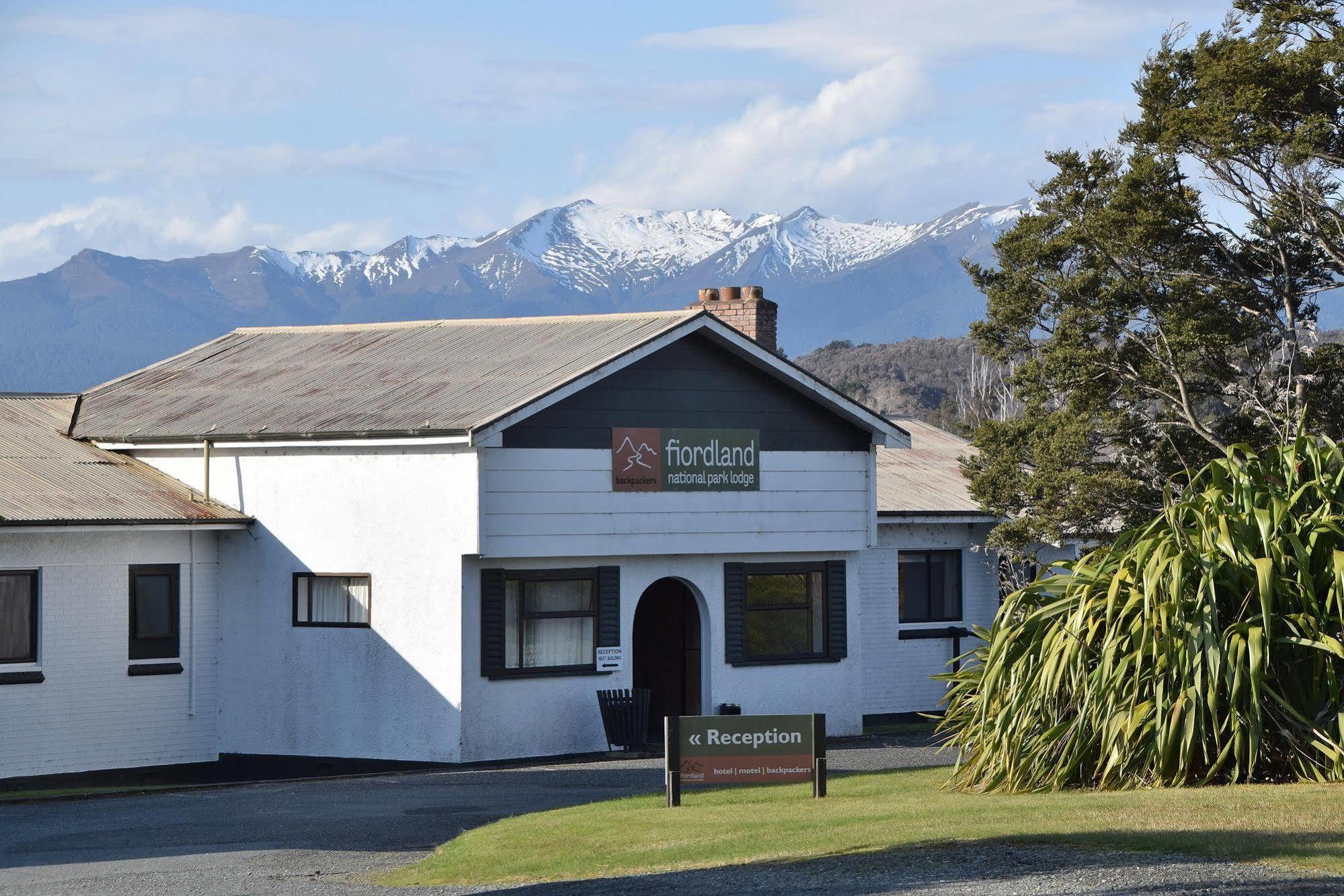 Fiordland National Park Lodge Te Anau Downs Zewnętrze zdjęcie