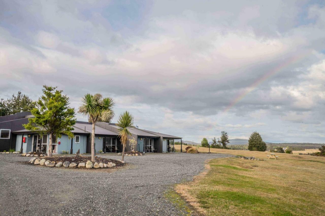 Fiordland National Park Lodge Te Anau Downs Zewnętrze zdjęcie